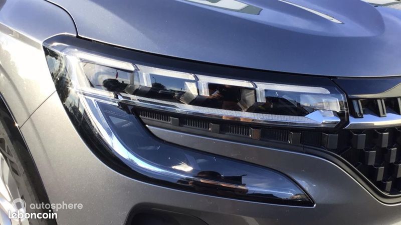 Renault Austral 1.2 E-Tech full hybrid 200ch Evolution - 25 (image 17)