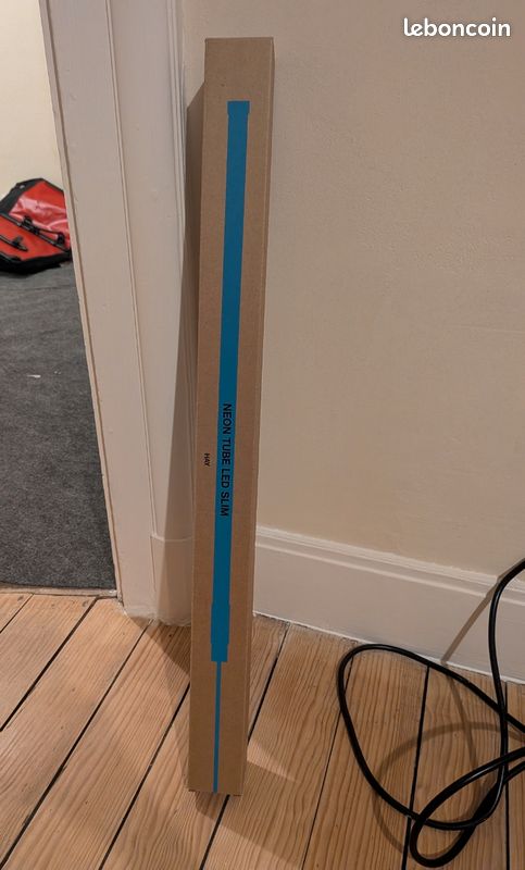 Luminaire tube néon LED HEY (image 2)