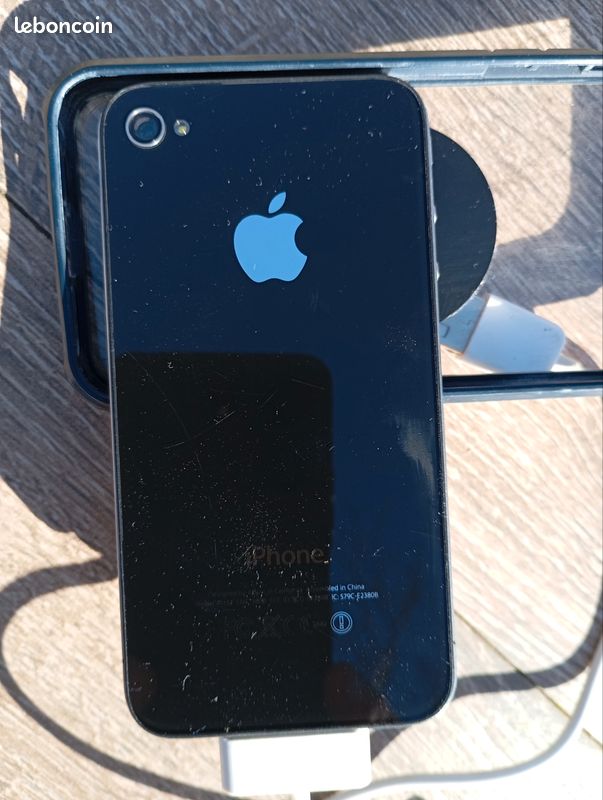 I phone (image 1)