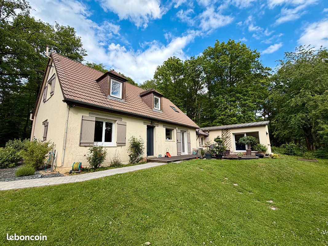 Maison 7 pièces 171 m² · à Sylvains-lès-Moulins · 171 m² · 295 000 €