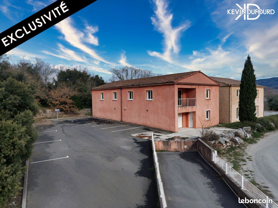 Immeuble 10 pièces 550 m² · à Lussas · 550 m² · 600 000 €