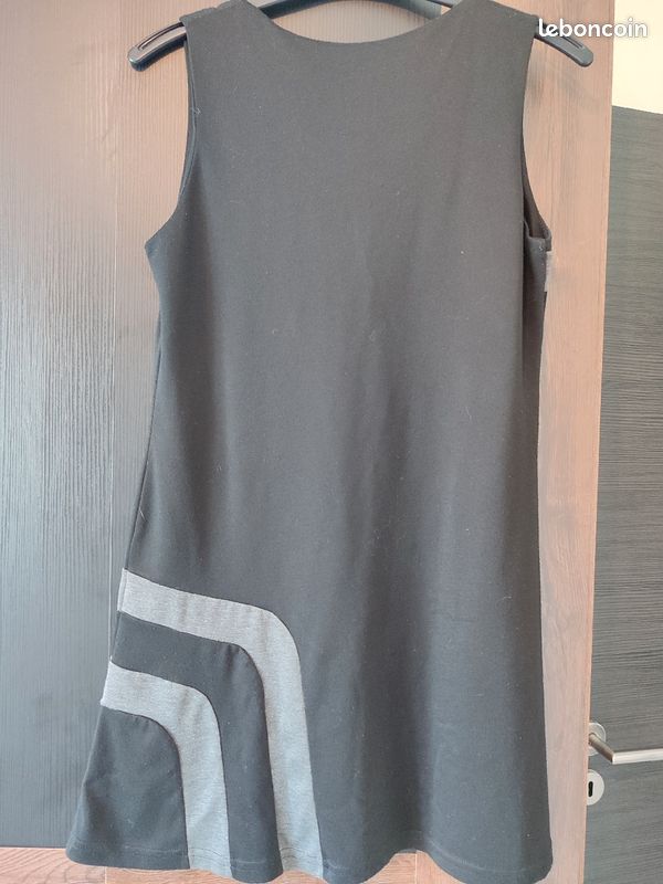 Robe noir moderne (image 2)