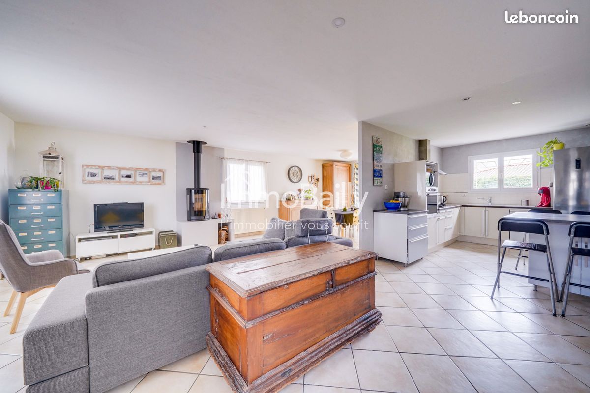 Maison 6 pièces 121 m² · à Léognan · 121 m² · 414 000 €