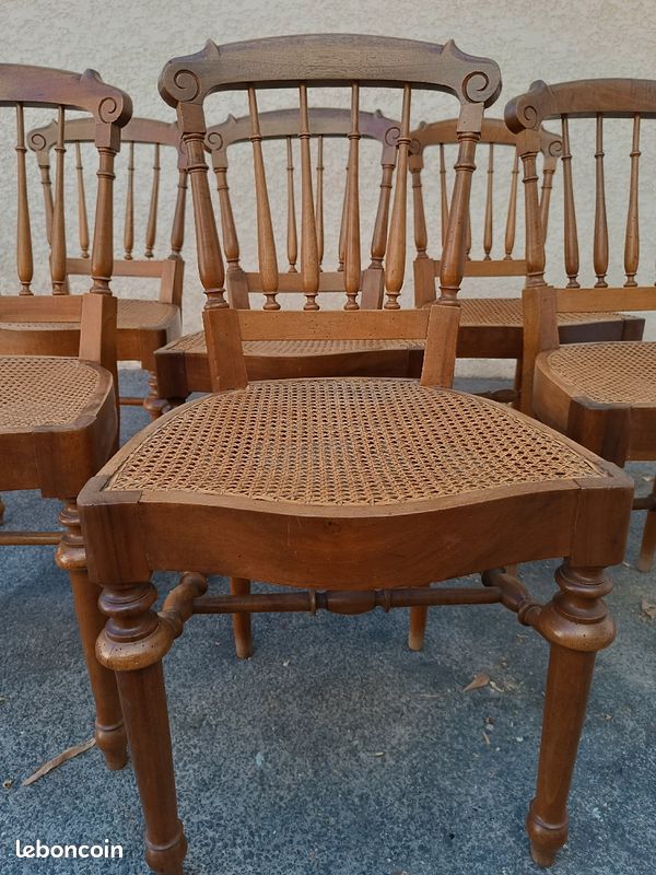 Chaises anciennes (image 1)