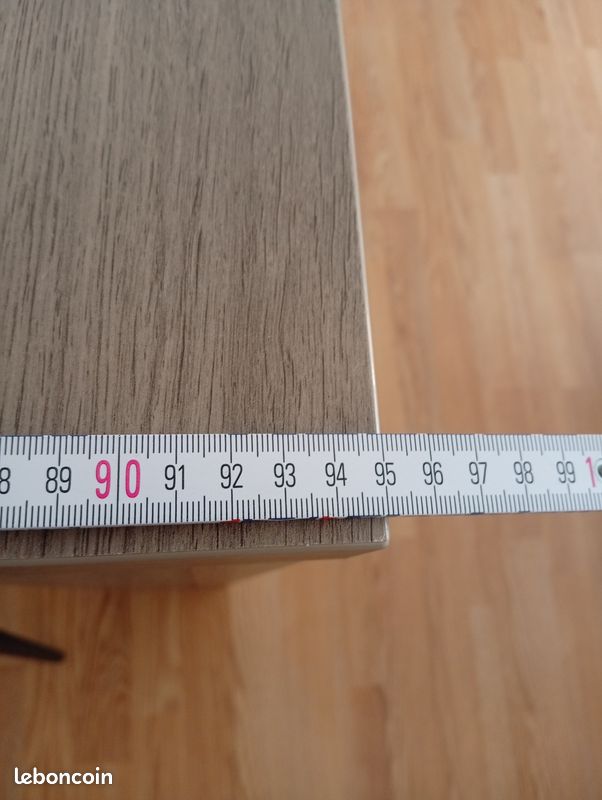 Table en bois (image 6)