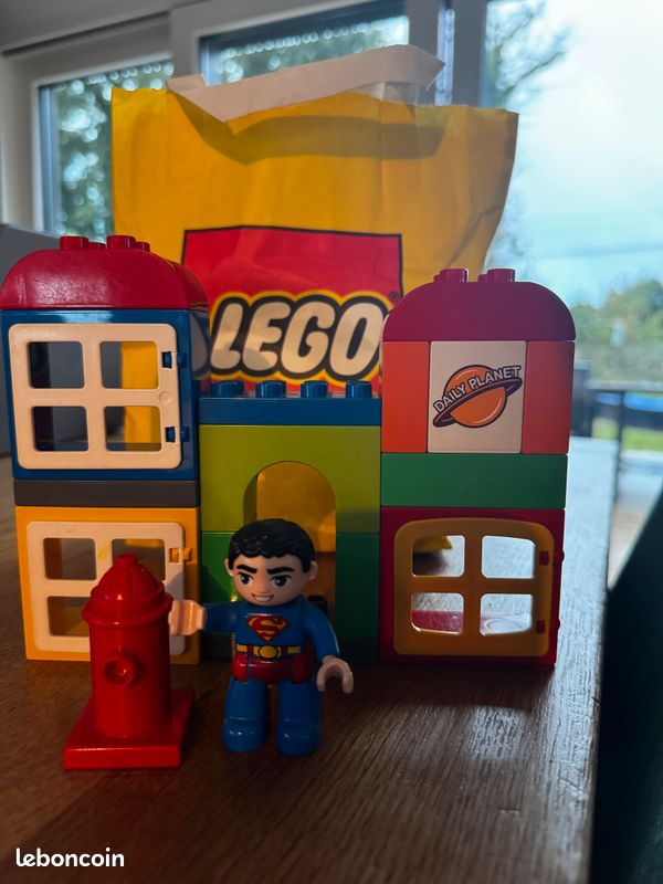 Ensemble LEGO Duplo “Daily Planet” Superman – Collection Vintage
