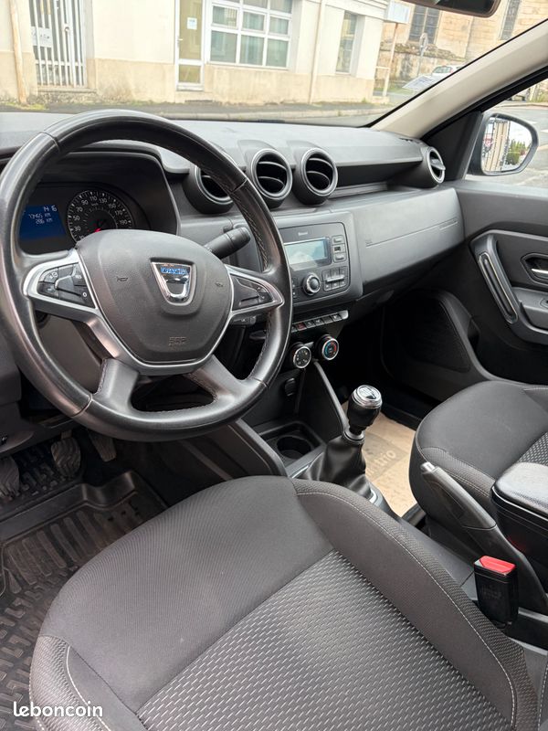 Dacia duster 4x4 (image 4)