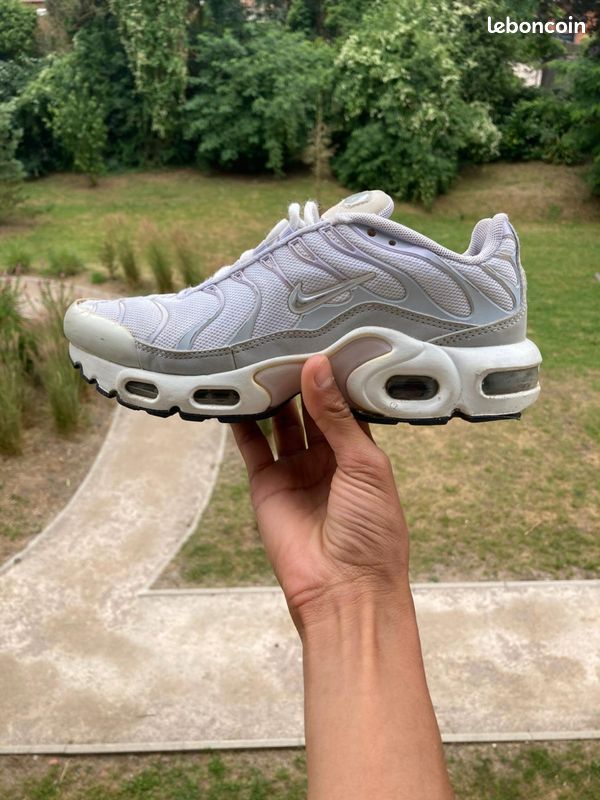Nike Air Max Plus (TN) Blanc Violet Clair – Taille bon état