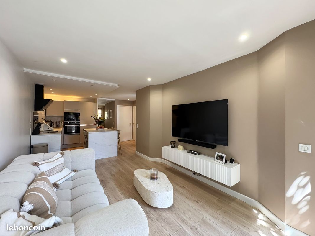 Appartement 4 pièces 77 m² · à Cogolin · 77 m² · 380 000 €