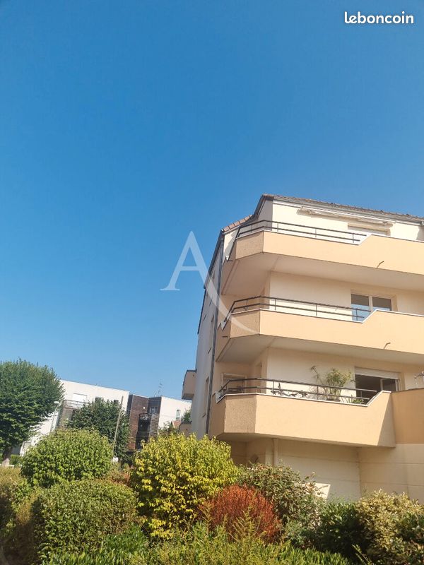 Appartement 3 pièces 68 m² · à Combs-la-Ville · 68 m² · 933 €/mois