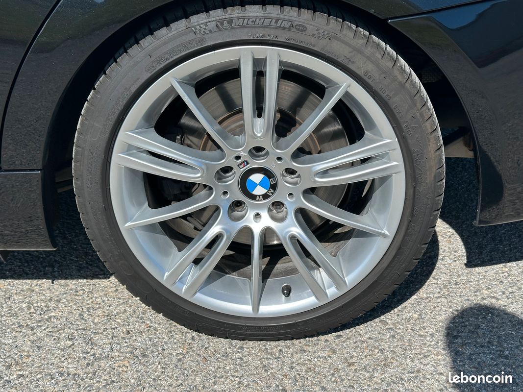 BMW 330i pack m E91 Touring LCI Phase 2 330 i Pack M propulsion / Toit panoramique / GPS Professional / Sièges électriques cuir / Xénon / Jantes 18” M / superbe état /Garantie 3 mois (image 9)