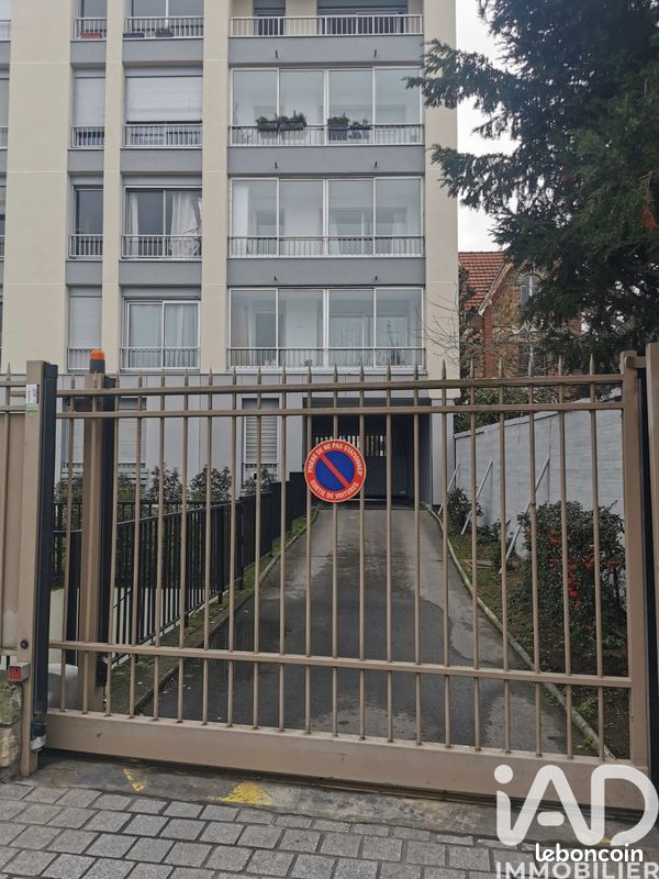 Parking/box 15 m² La Garenne-Colombes (image 1)