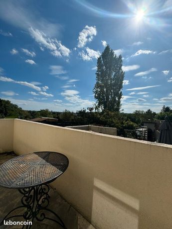 Studio 4 pièces 70 m²