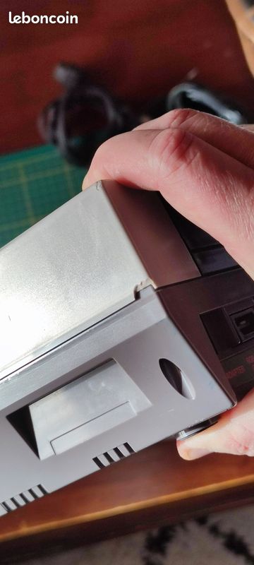 Console NES 3 cartouches manette et pistolet zapper (image 3)