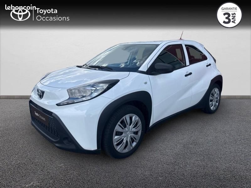 Toyota Aygo X 1.0 VVT-i 72ch Active Business MY23 (image 1)