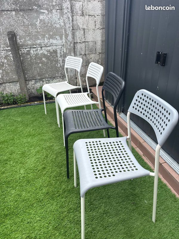 4 chaises de jardin (image 8)