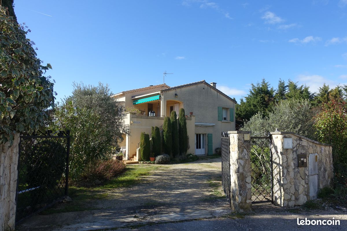 Maison 7 pièces 185 m² · à Pernes-les-Fontaines · 185 m² · 520 000 €