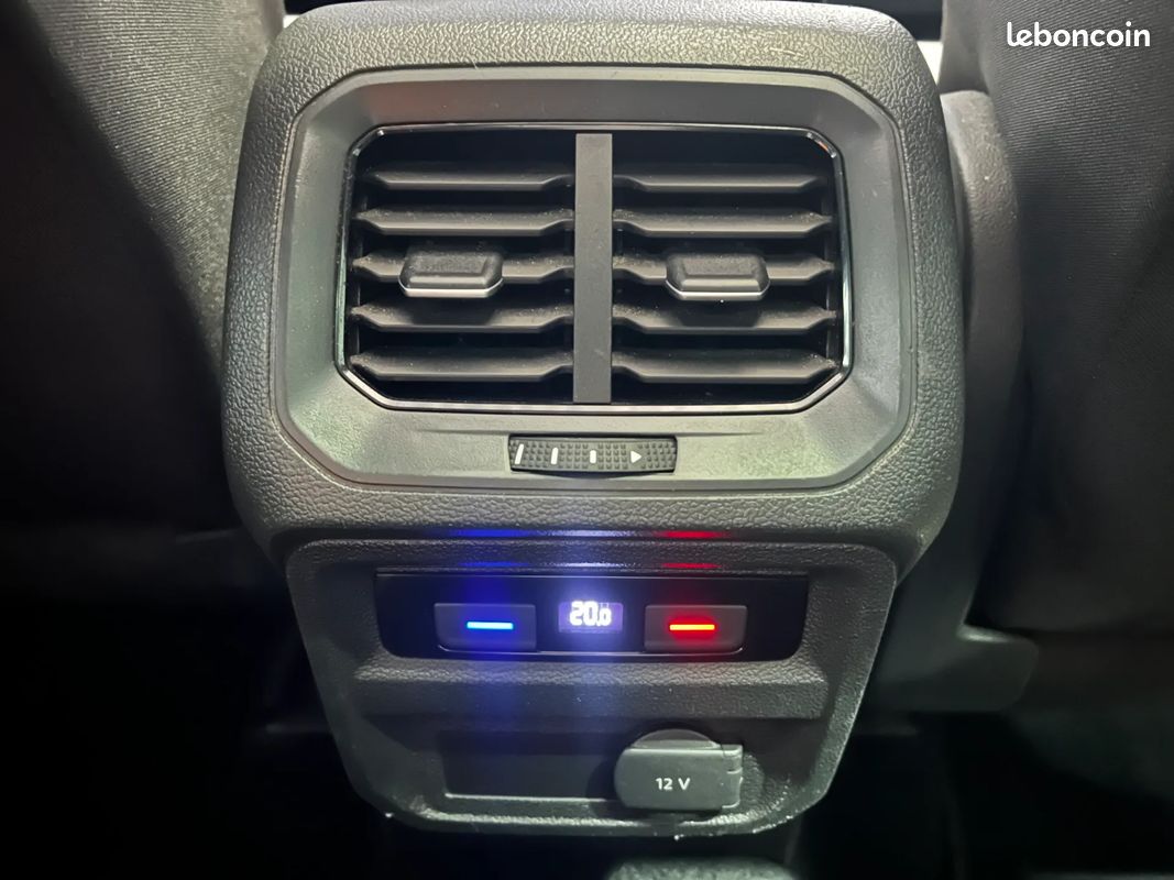 VOLKSWAGEN Tiguan 2.0 TDI 150ch Confortline - Boîte auto - CarPlay - Toit ouvrant panoramique - Régulateur de vitesse - Caméra de recul (image 23)
