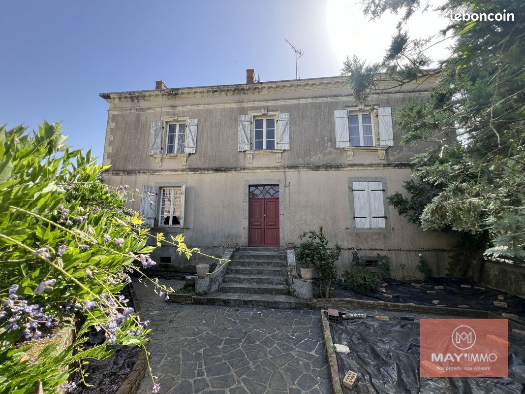 Maison 6 pièces 163 m² · à Cuillé · 163 m² · 138 200 €