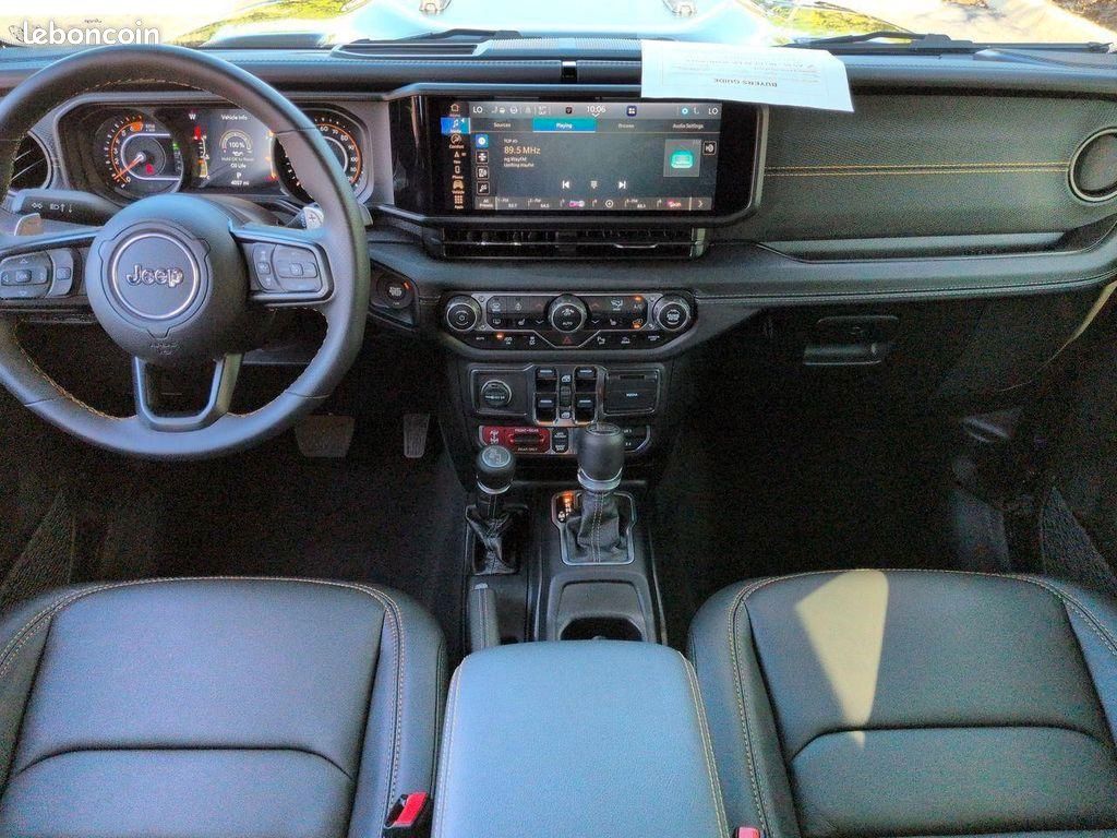 Jeep Wrangler Unlimited SRT392 Rubicon 2024 (image 7)