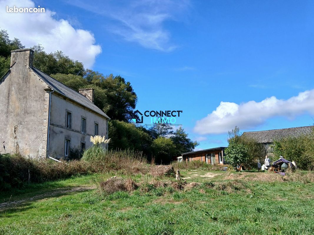 Maison 4 pièces 250 m² · à Gourin · 250 m² · 105 900 €