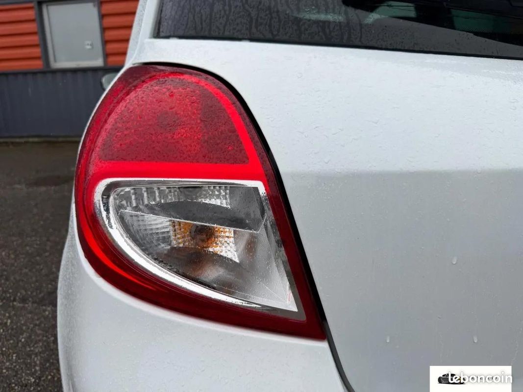 Renault Clio 1.6 130 GT (image 28)
