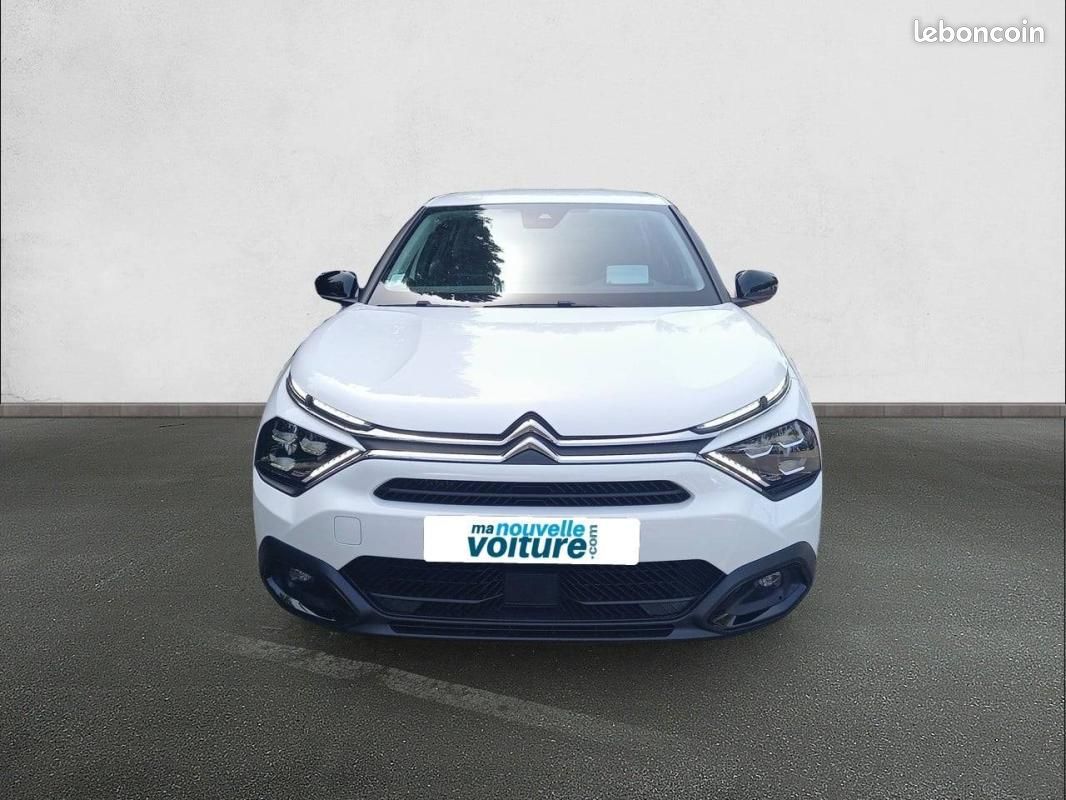 Citroën C4 BlueHDi 130 S&S EAT8 - Feel Pack (image 2)
