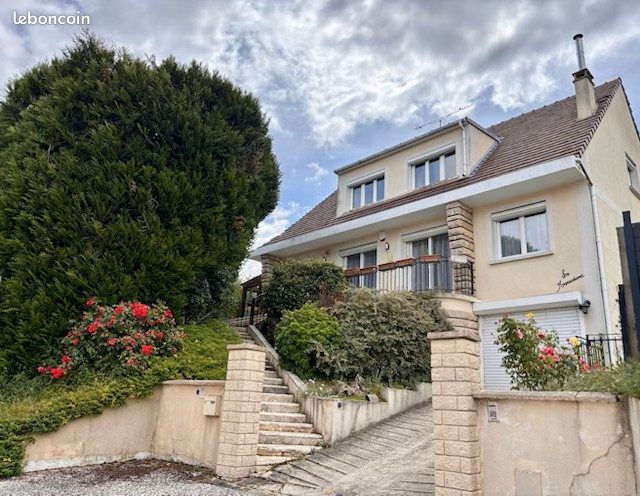 Maison 6 pièces 145 m² · à Moussy-le-Vieux · 145 m² · 469 000 €