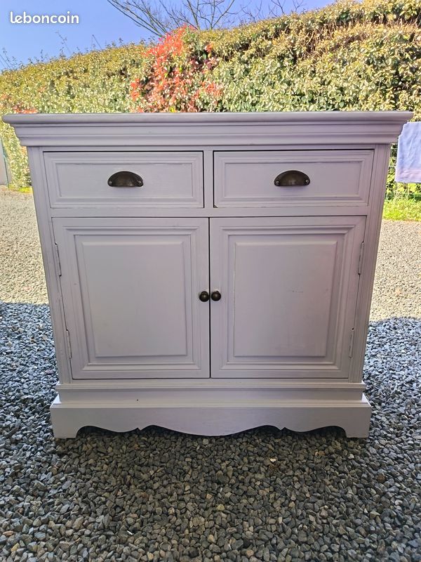 Meuble en bois (image 1)