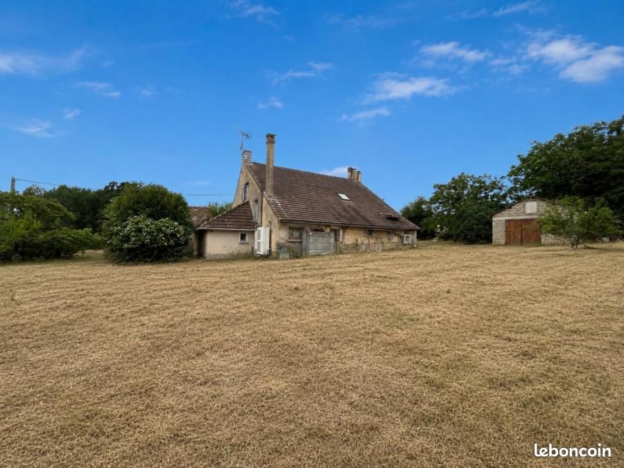 Maison 5 pièces 128 m² · à Requeil · 128 m² · 129 600 €