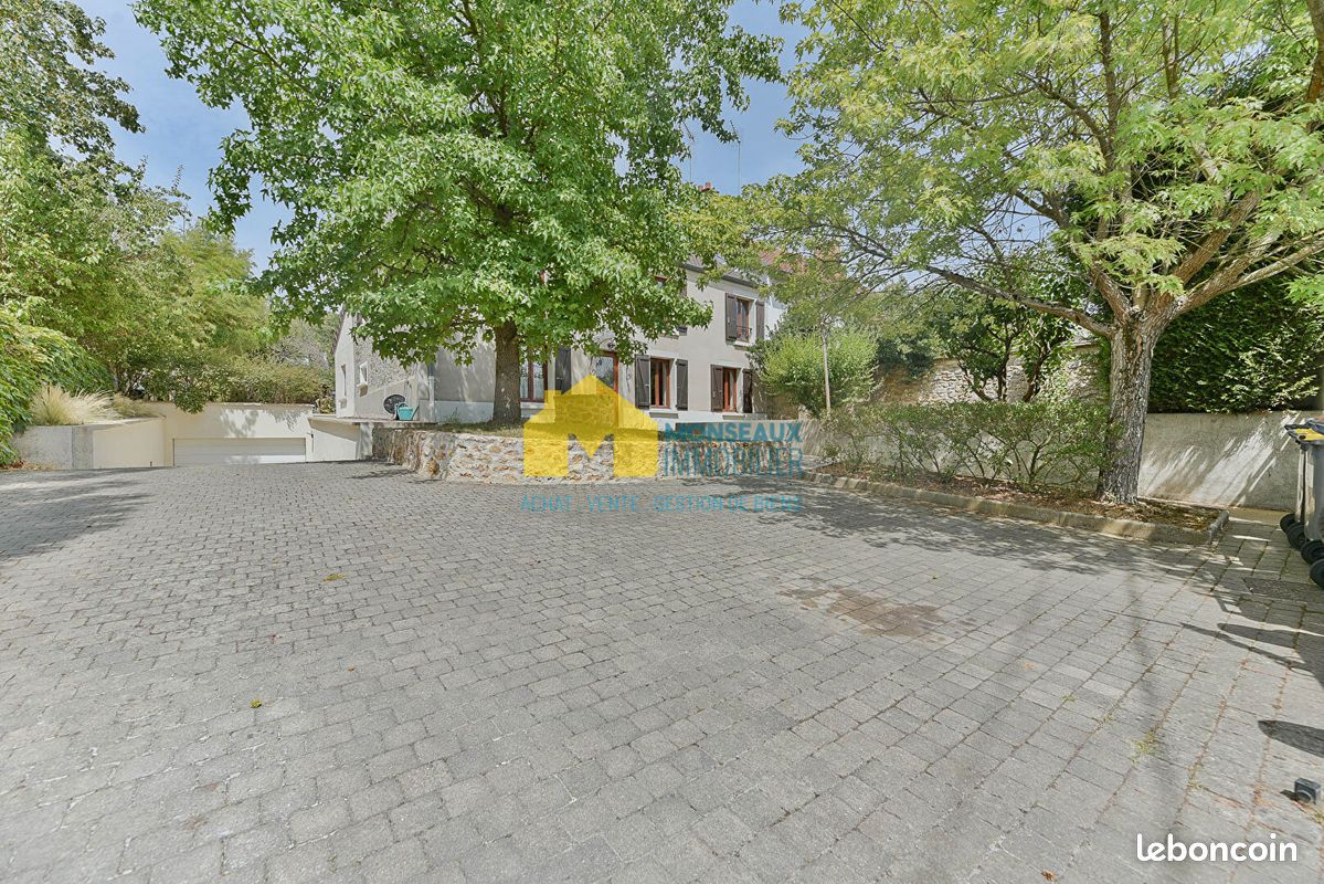 Maison 7 pièces 152 m² · à Marcoussis · 152 m² · 449 000 €