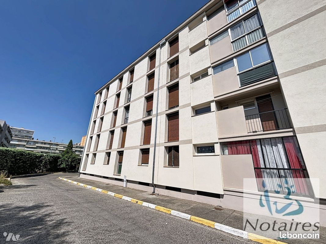 Appartement 3 pièces 55 m² · à Salon-de-Provence · 55 m² · 80 000 €