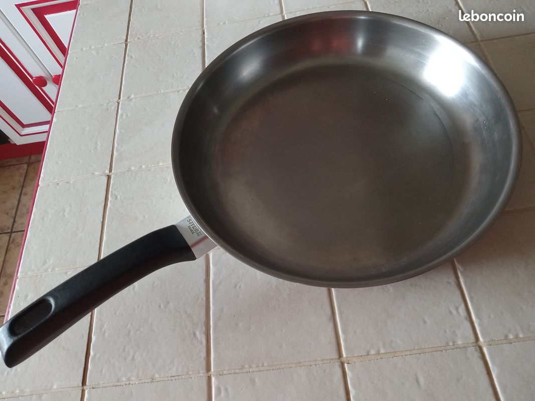 Poêle tout inox comme neuve 28cm (image 1)