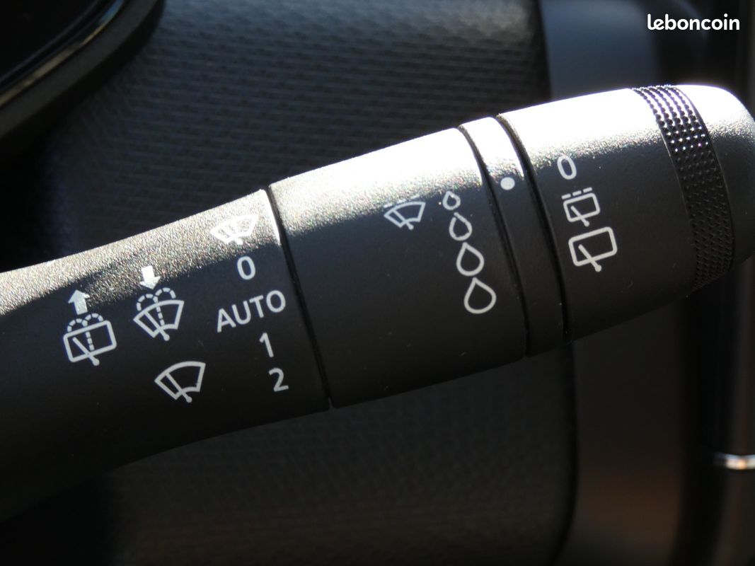 RENAULT CLIO V TCe 90 Equilibre (image 26)