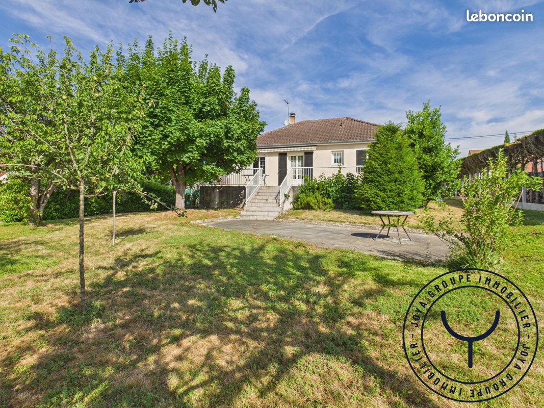 Maison 6 pièces 120 m² · à Sainte-Maure · 120 m² · 255 000 €