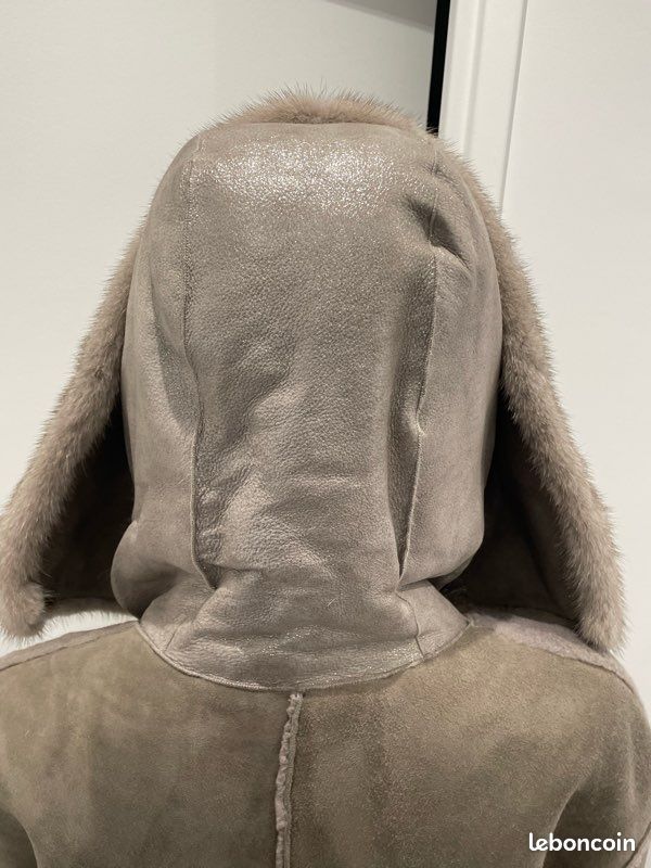 Manteau en fourrure avec une capuche en laine Manzoni 24 (image 8)