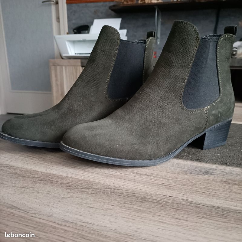 Bottines En Daim Noir Bullboxer - Taille 40 - Occasion - Talon 2-7 Cm