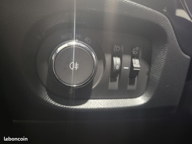 Opel Corsa 1.2 75ch GS (image 22)