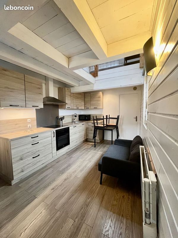 Appartement 1 pièce 30 m² · à Saint-Cyr-au-Mont-d'Or · 30 m² · 750 €/mois