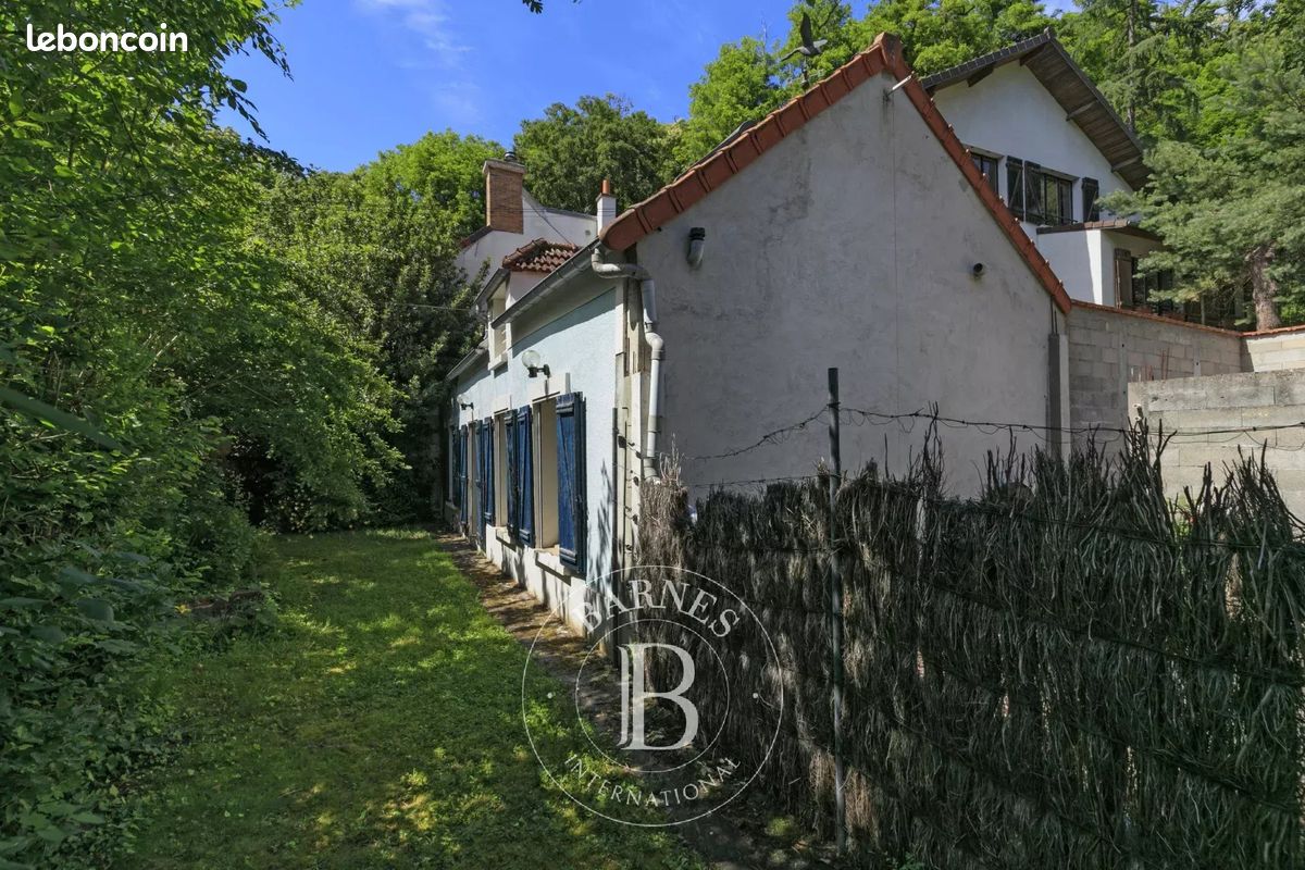 Maison 79 m² · à Bièvres · 79 m² · 369 000 €