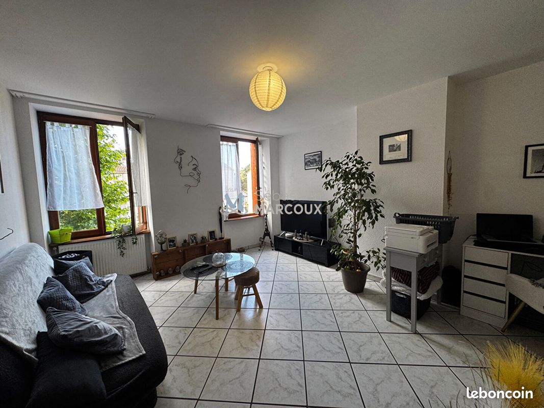 Appartement 2 pièces 51 m² · à Montbrison · 51 m² · 475 €