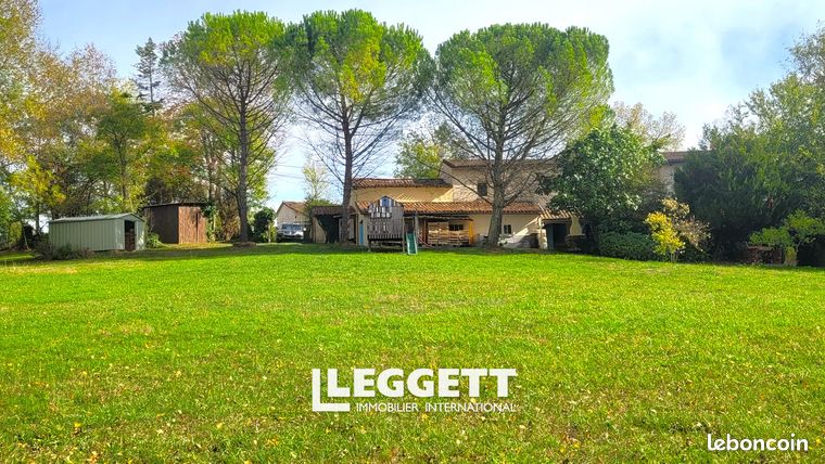 Maison 7 pièces 225 m²