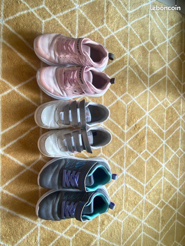 Chaussures pour filles taille 30,31 sckechers chaussures taille