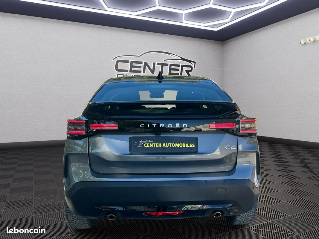 Citroën C4 Berline Max 130 CV EAT8 S&S Boîte auto {24.000 KM - CAMERA - CARPLAY} (image 6)
