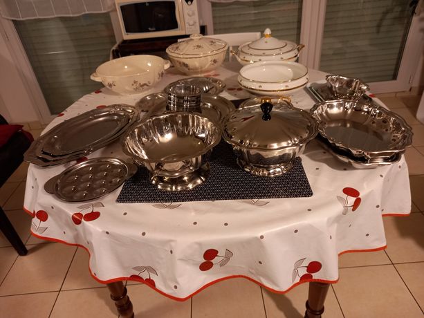 Service de table en porcelaine – Service de table de 60 pièces en  porcelaine de style chinois antique – Assiettes, bols, cuillères et soupe –  Service pour 12 personnes : : Maison