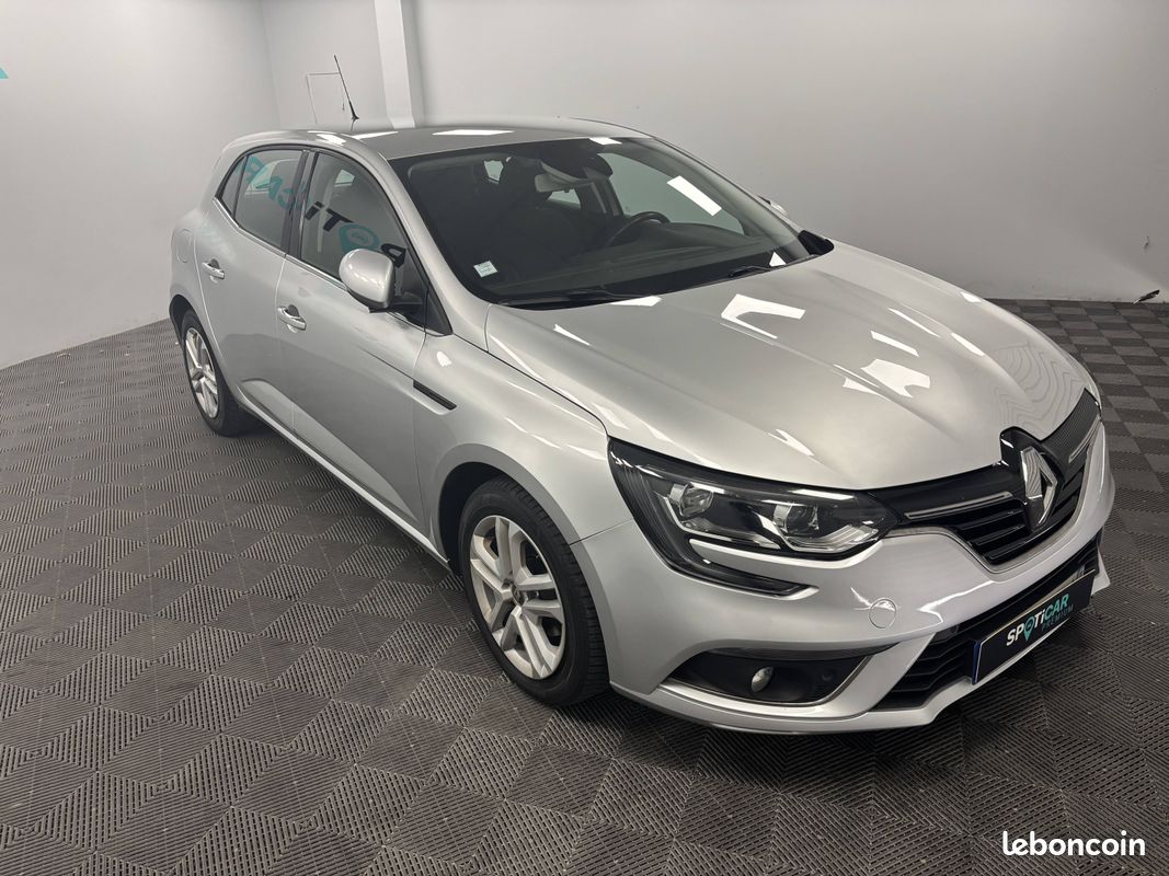 RENAULT Mégane IV Berline TCe 115 FAP Business (image 3)