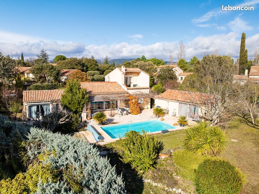 Maison 8 pièces 154 m² · à Tourtour · 154 m² · 430 000 €