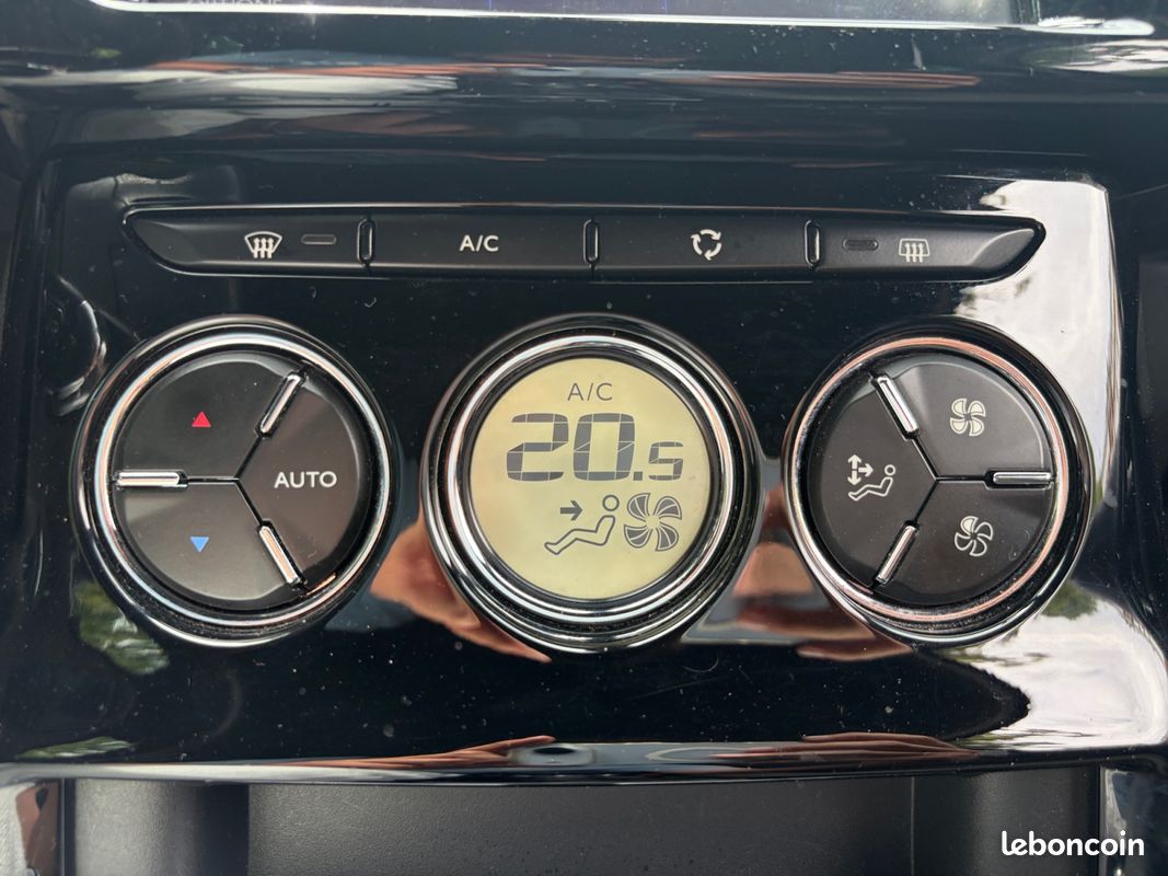 DS DS3 1.6 BLUE HDI SO CHIC 100Ch Garantie 12 mois / CAMERA DE RECUL / RADAR AVANT (image 18)