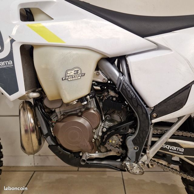 Husqvarna 250 tei 2022 2t enduro injection (image 4)