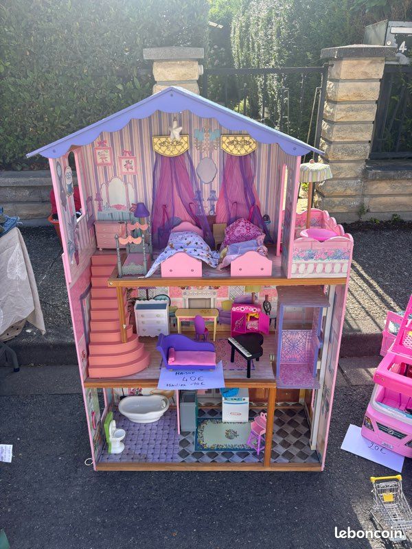 Maison barbie (image 1)